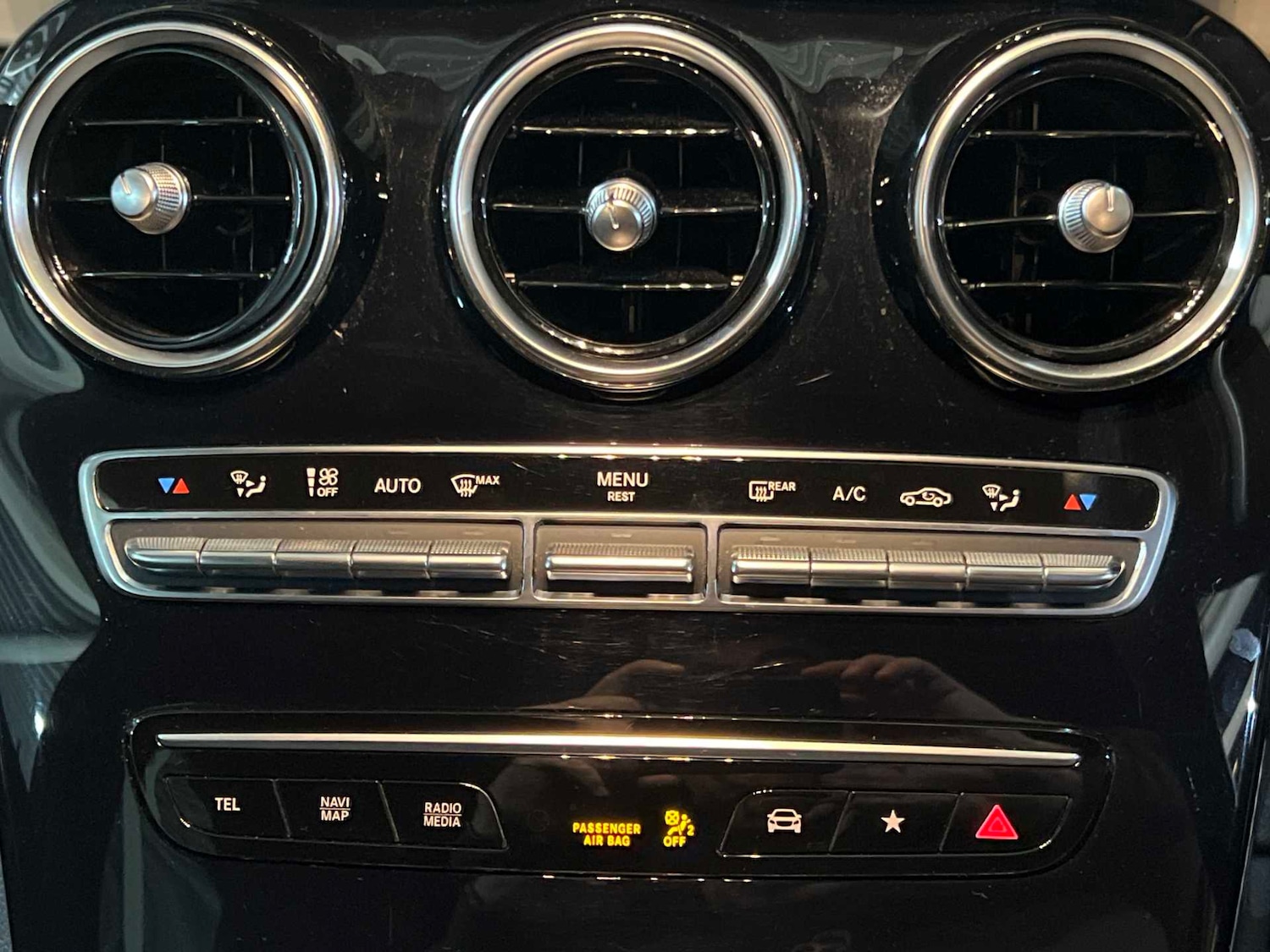 Used Mercedes-Benz GLC 2023 for sale - 76889879: Photo 22