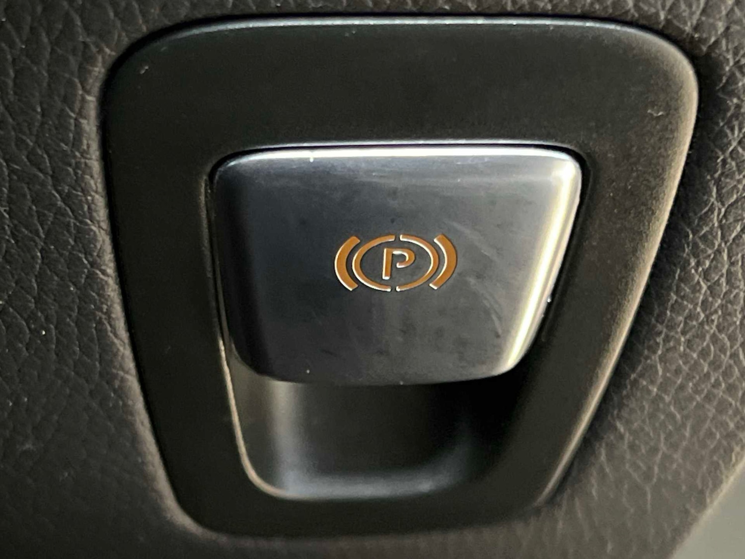 Used Mercedes-Benz GLC 2023 for sale - 76889879: Photo 23