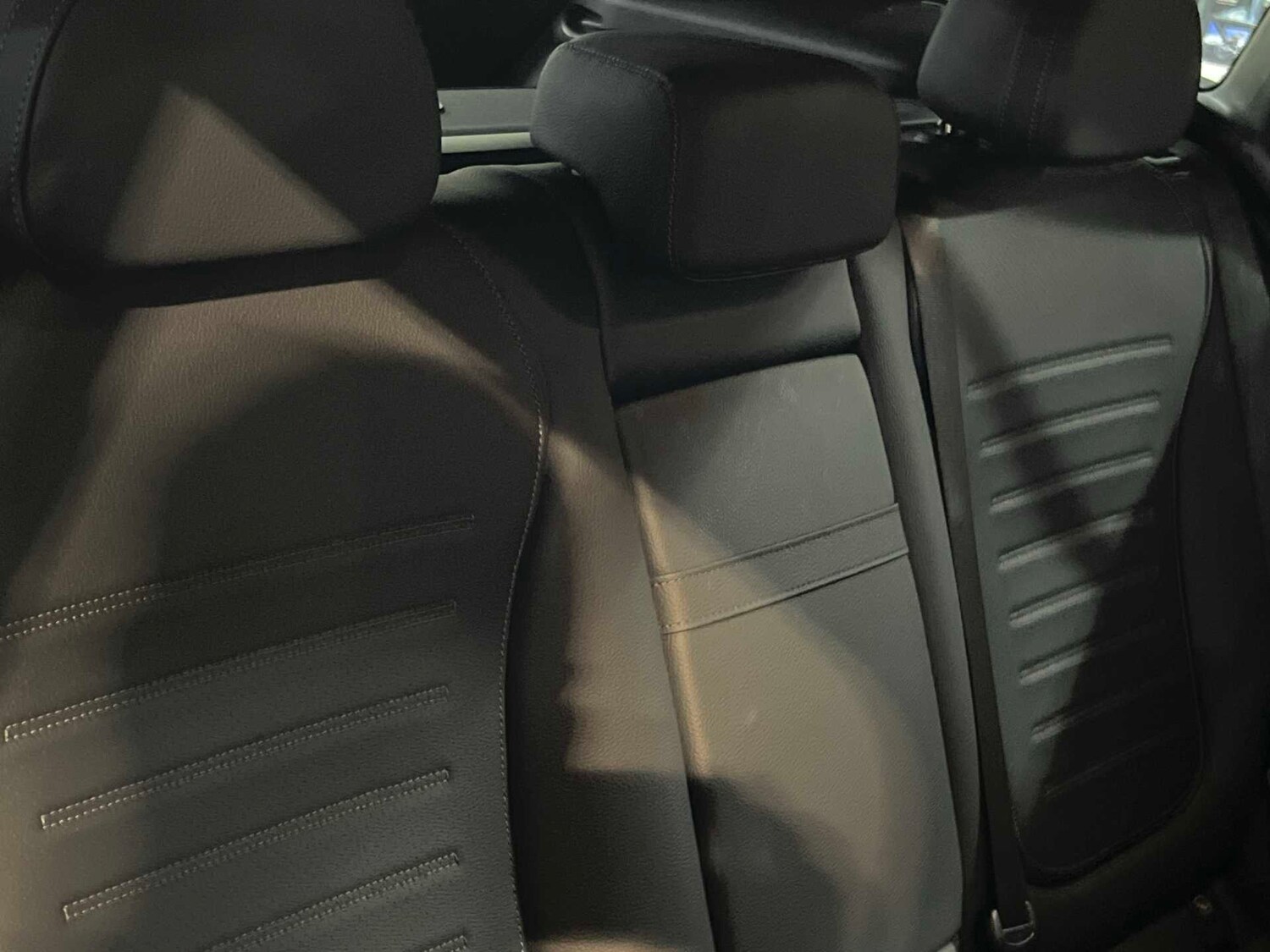 Used Mercedes-Benz GLC 2023 for sale - 76668913: Photo 16