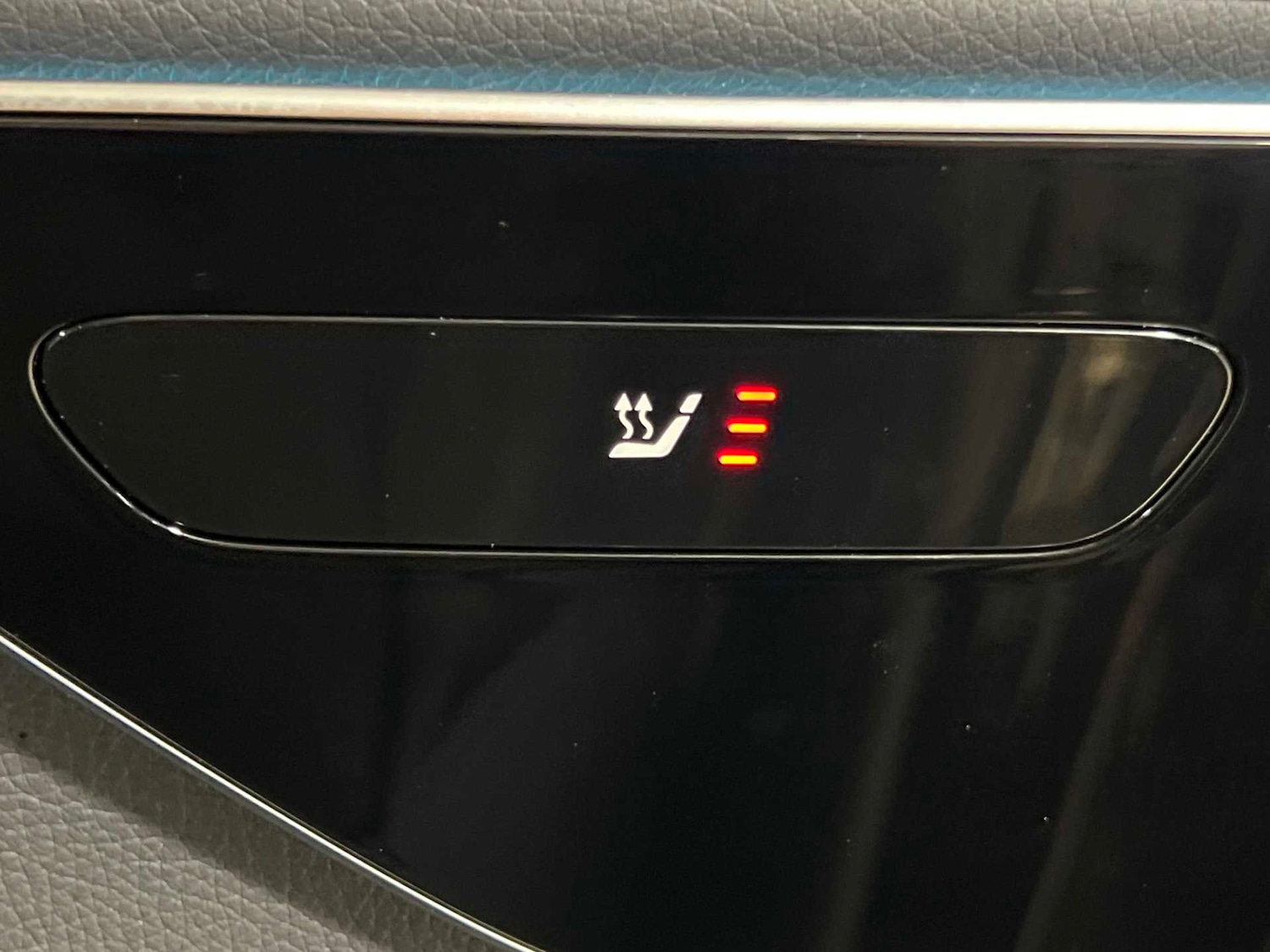 Used Mercedes-Benz GLC 2023 for sale - 76668913: Photo 24