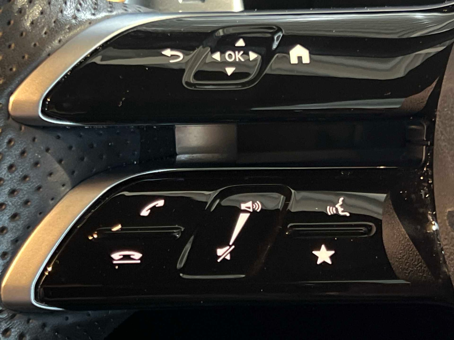 Used Mercedes-Benz GLC 2023 for sale - 76668913: Photo 31