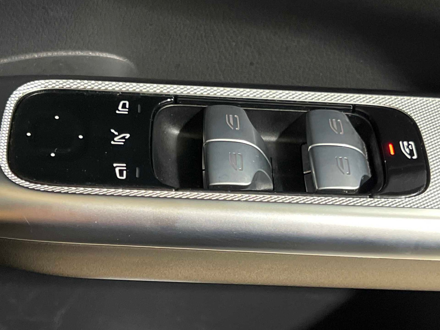 Used Mercedes-Benz GLC 2023 for sale - 76668913: Photo 34