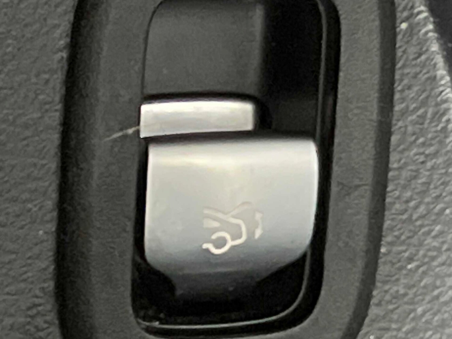 Used Mercedes-Benz GLC 2023 for sale - 76668913: Photo 35