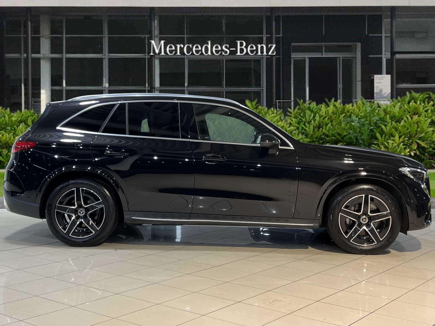 Used Mercedes-Benz GLC 2023 for sale - 76668913: Photo 5