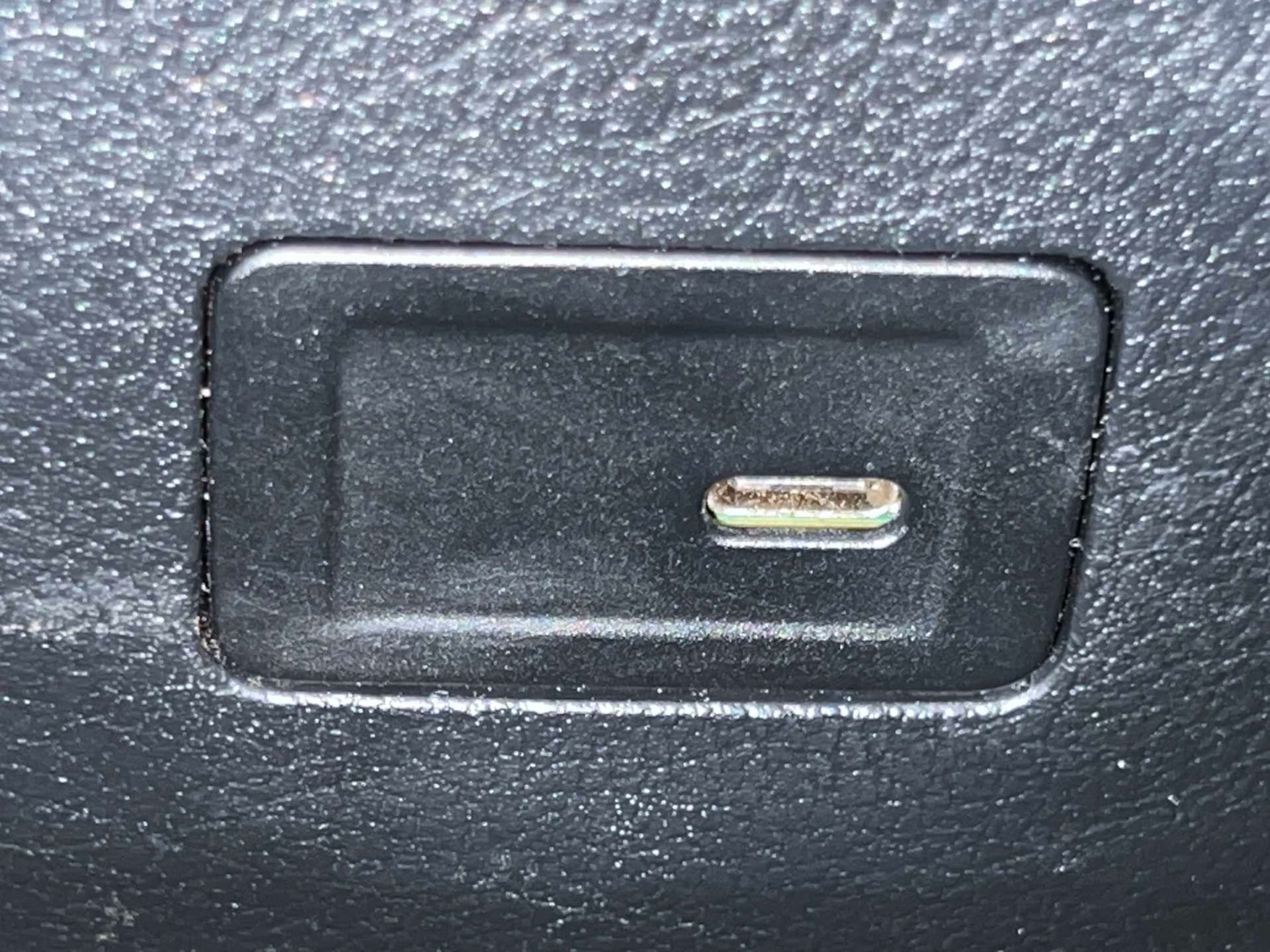 Used Mercedes-Benz GLB 2022 for sale - 77011015: Photo 19