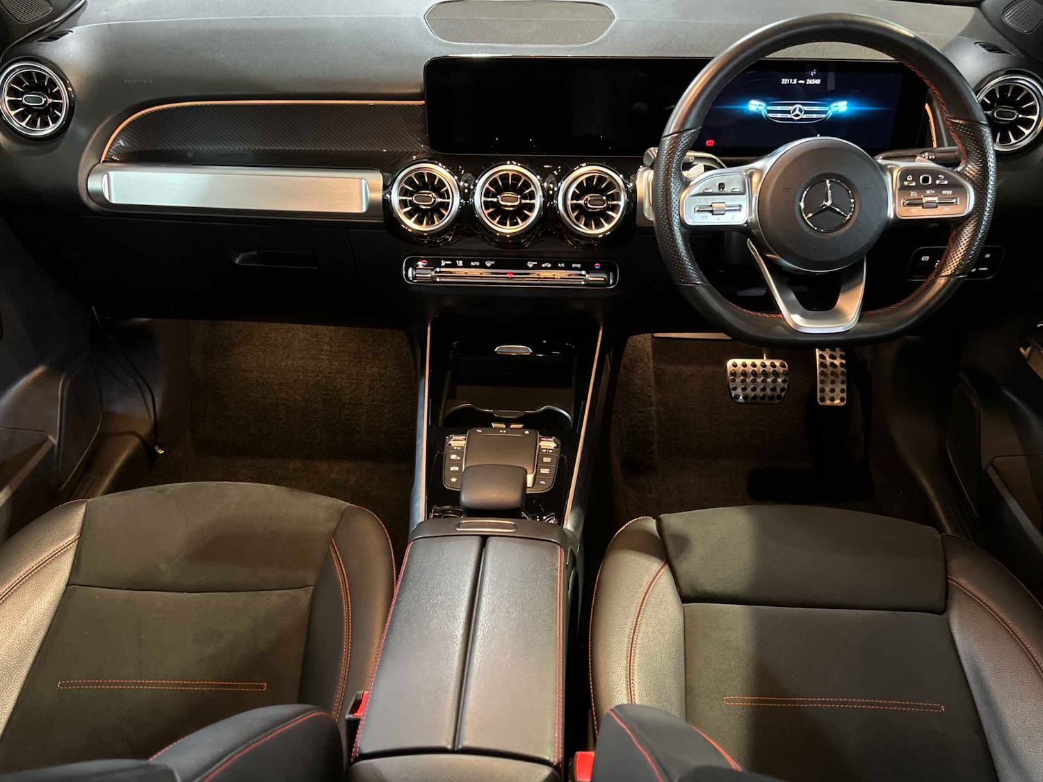 Used Mercedes-Benz GLB 2022 for sale - 77011015: Photo 3