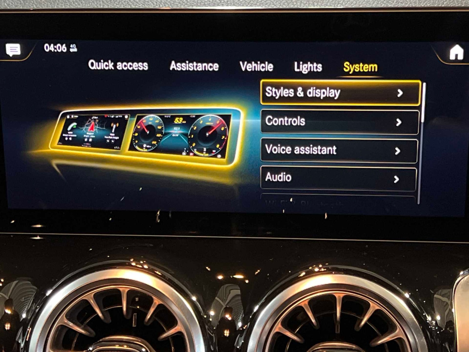 Used Mercedes-Benz GLB 2022 for sale - 77011015: Photo 31