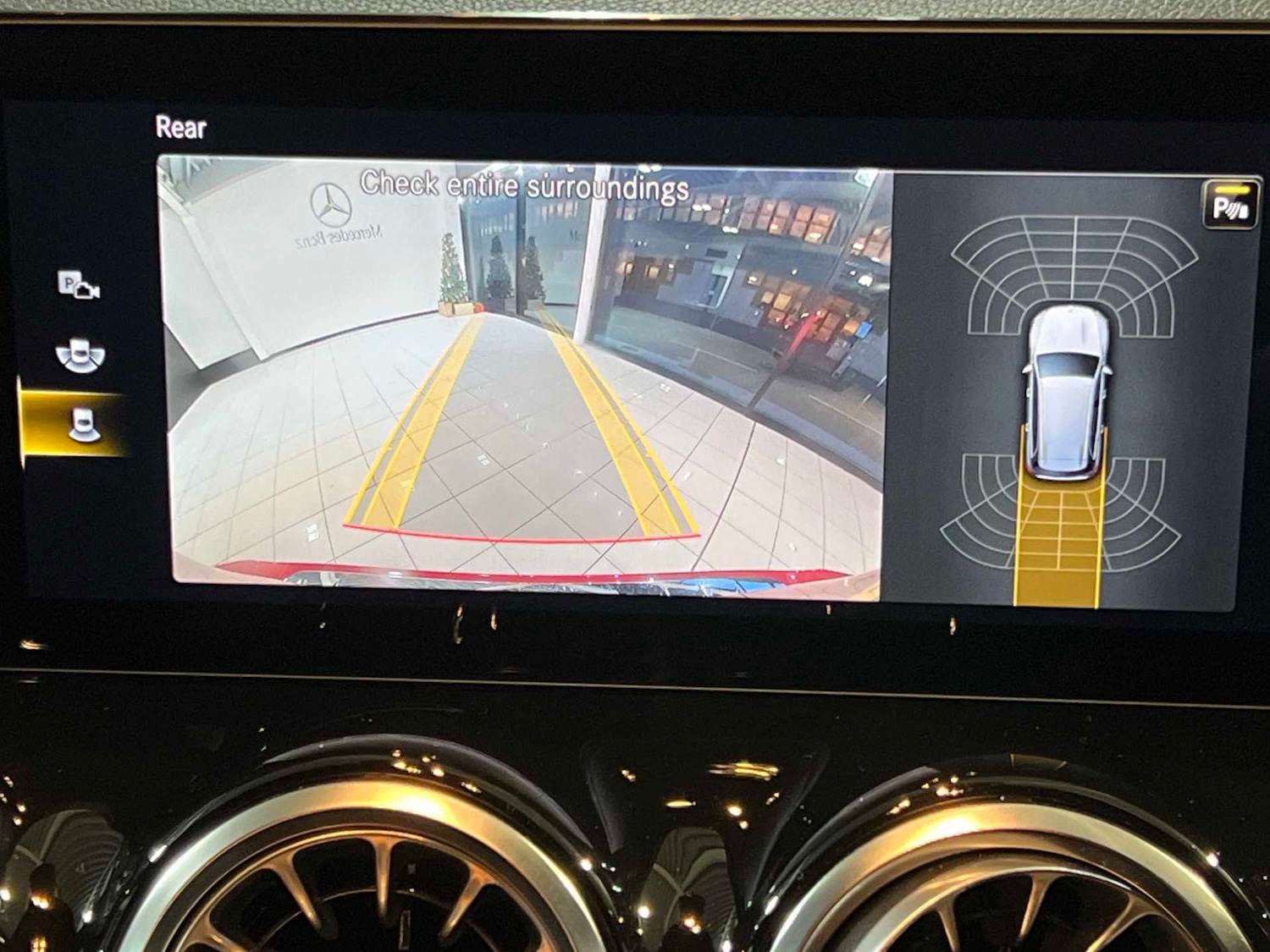 Used Mercedes-Benz GLB 2022 for sale - 77011015: Photo 4