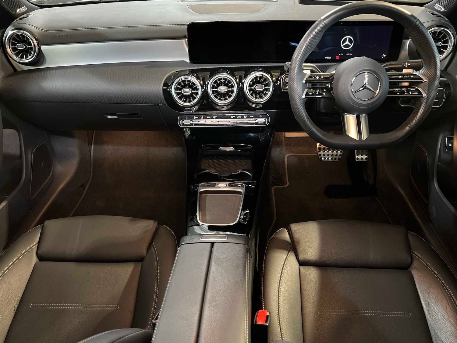 Used Mercedes-Benz CLA 2025 for sale - 76636766: Photo 3