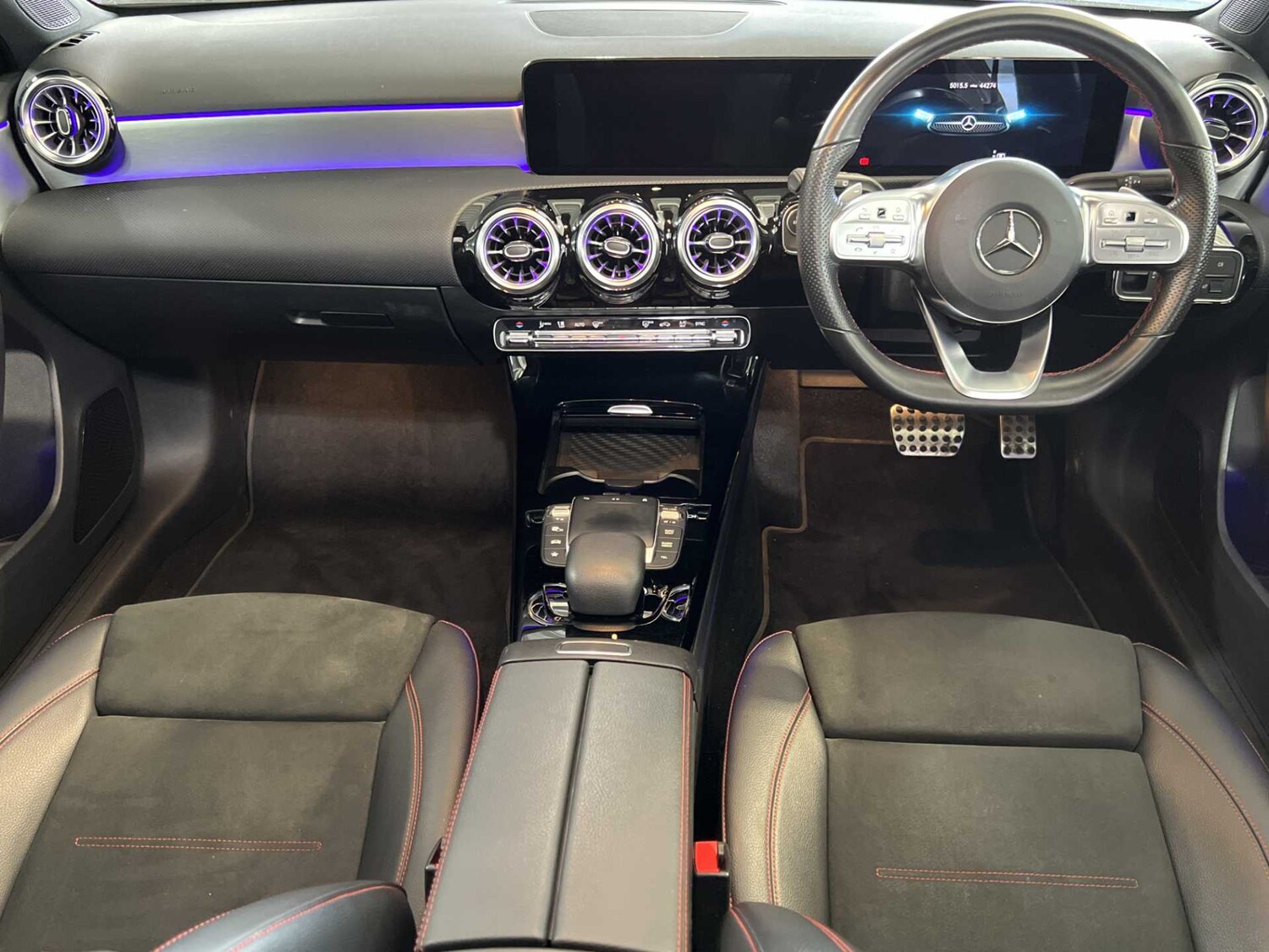 Used Mercedes-Benz A-Class 2021 for sale - 75903544: Photo 3