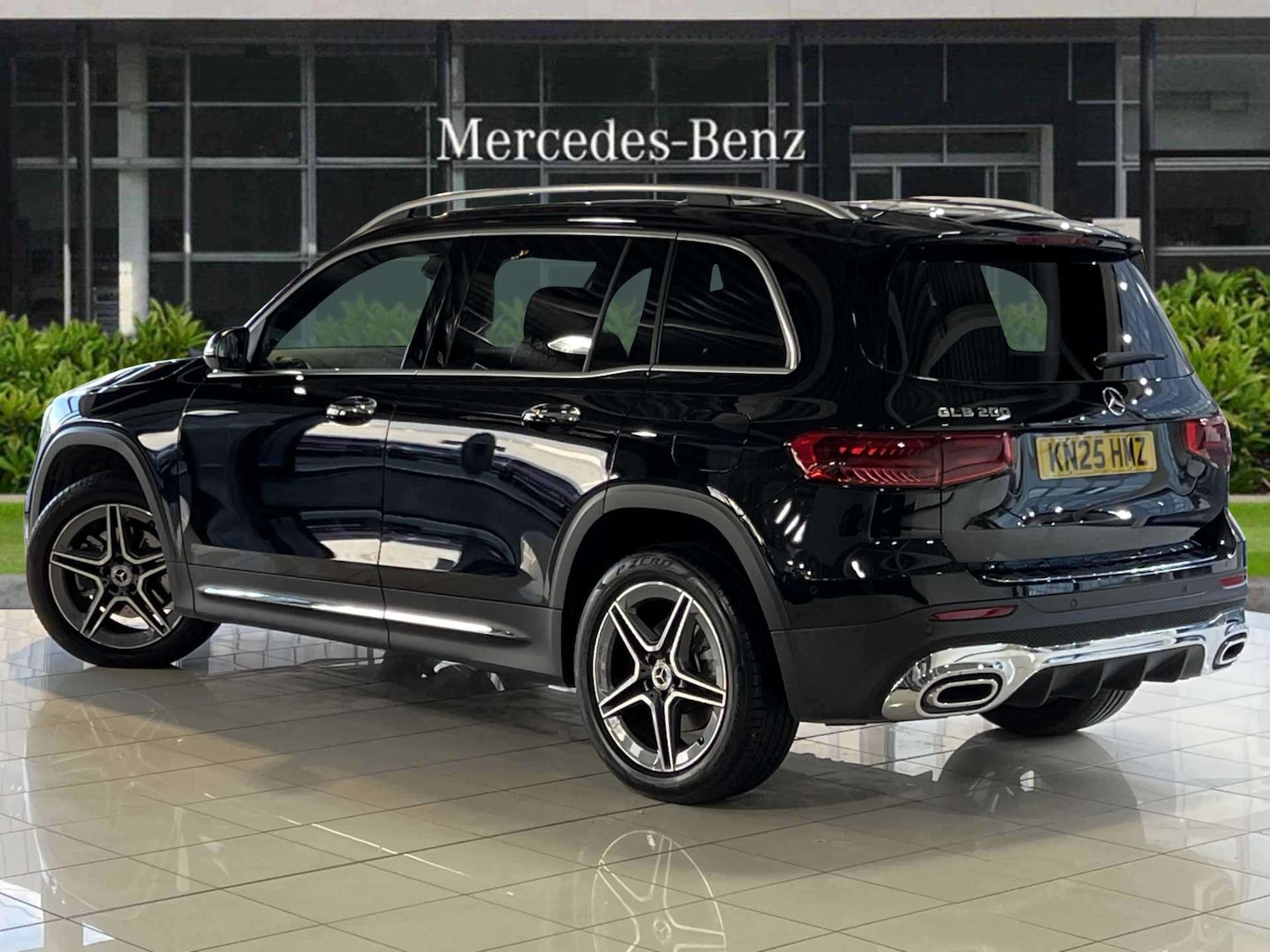 Used Mercedes-Benz GLB 2025 for sale - 76928915: Photo 2