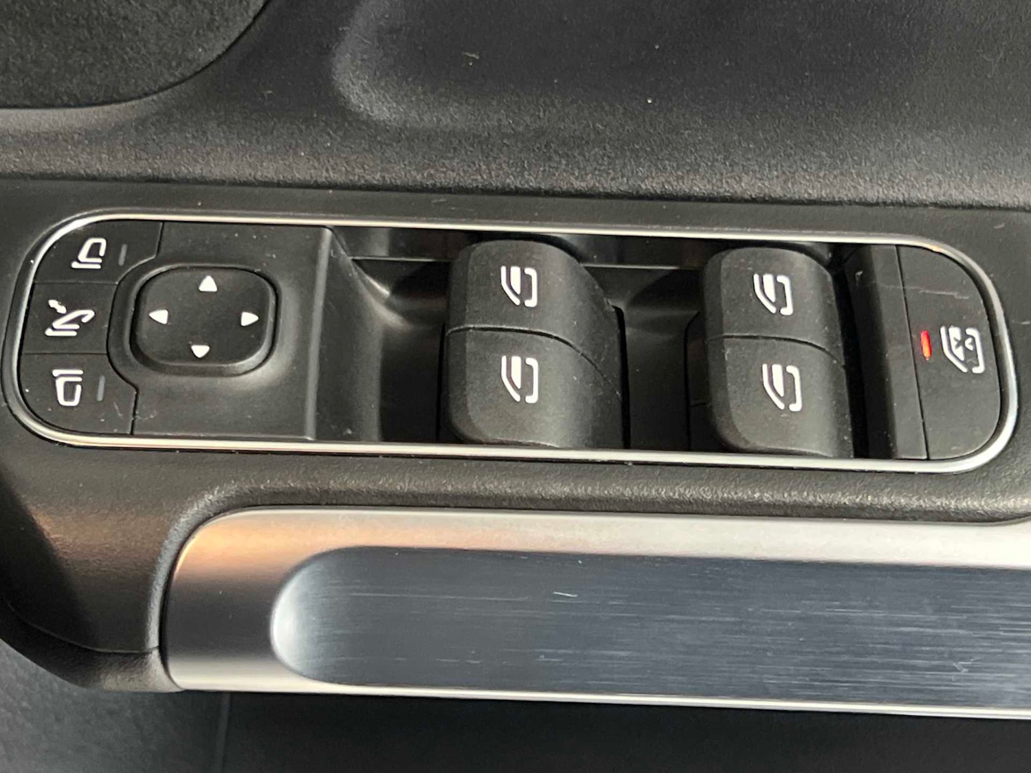 Used Mercedes-Benz GLB 2025 for sale - 76928915: Photo 34