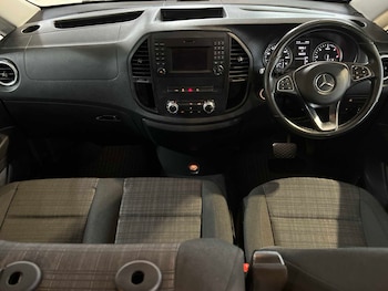 Used Mercedes-Benz Vito 2020 for sale - 77000294: Photo