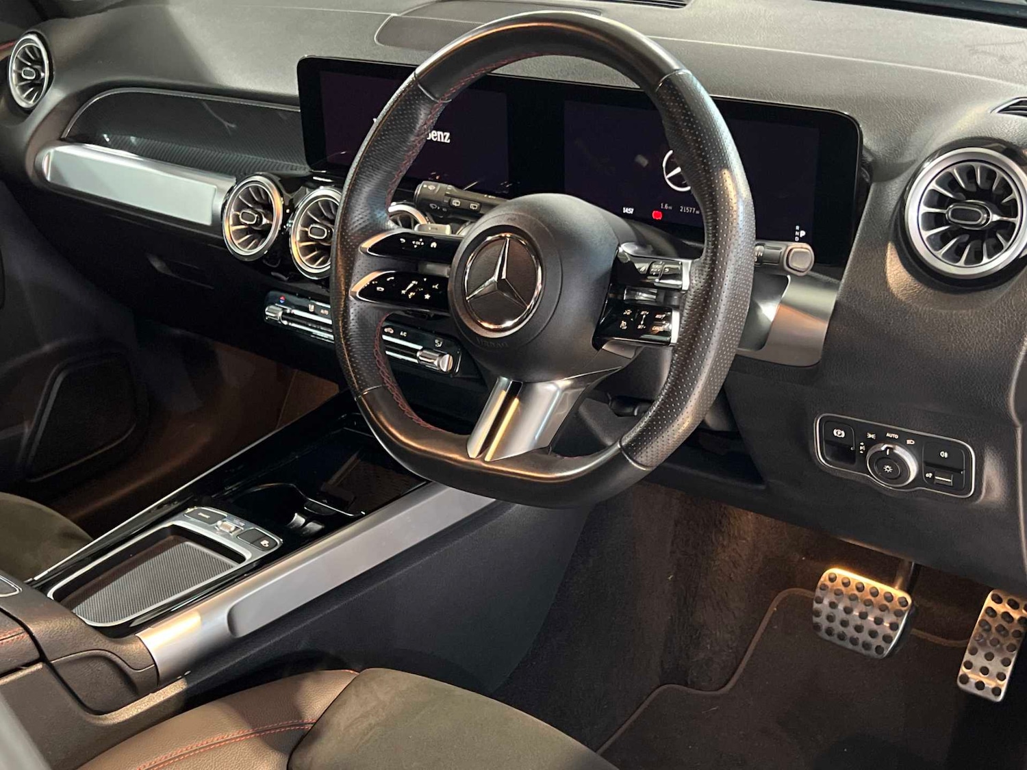 Used Mercedes-Benz GLB 2024 for sale - 76929029: Photo 15