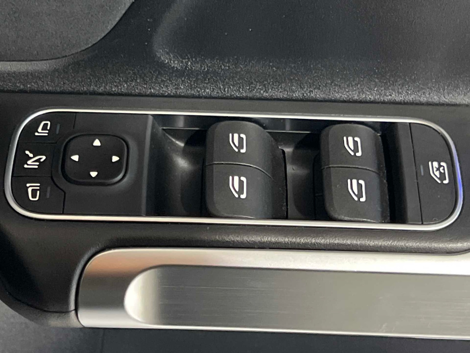 Used Mercedes-Benz GLB 2024 for sale - 76929029: Photo 34