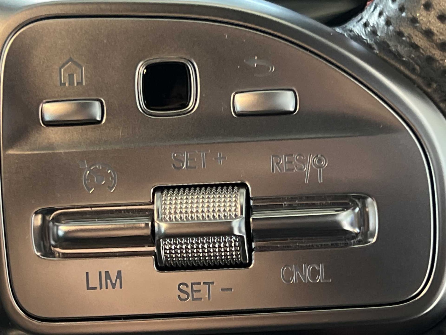 Used Mercedes-Benz GLA 2022 for sale - 76141908: Photo 33