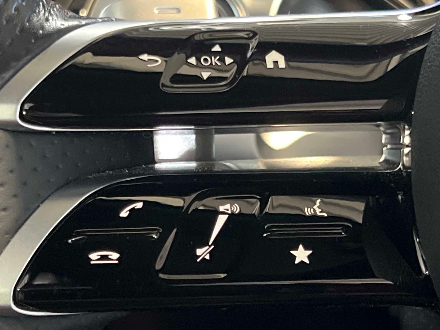 Used Mercedes-Benz EQB for sale - 77239917: Photo 32