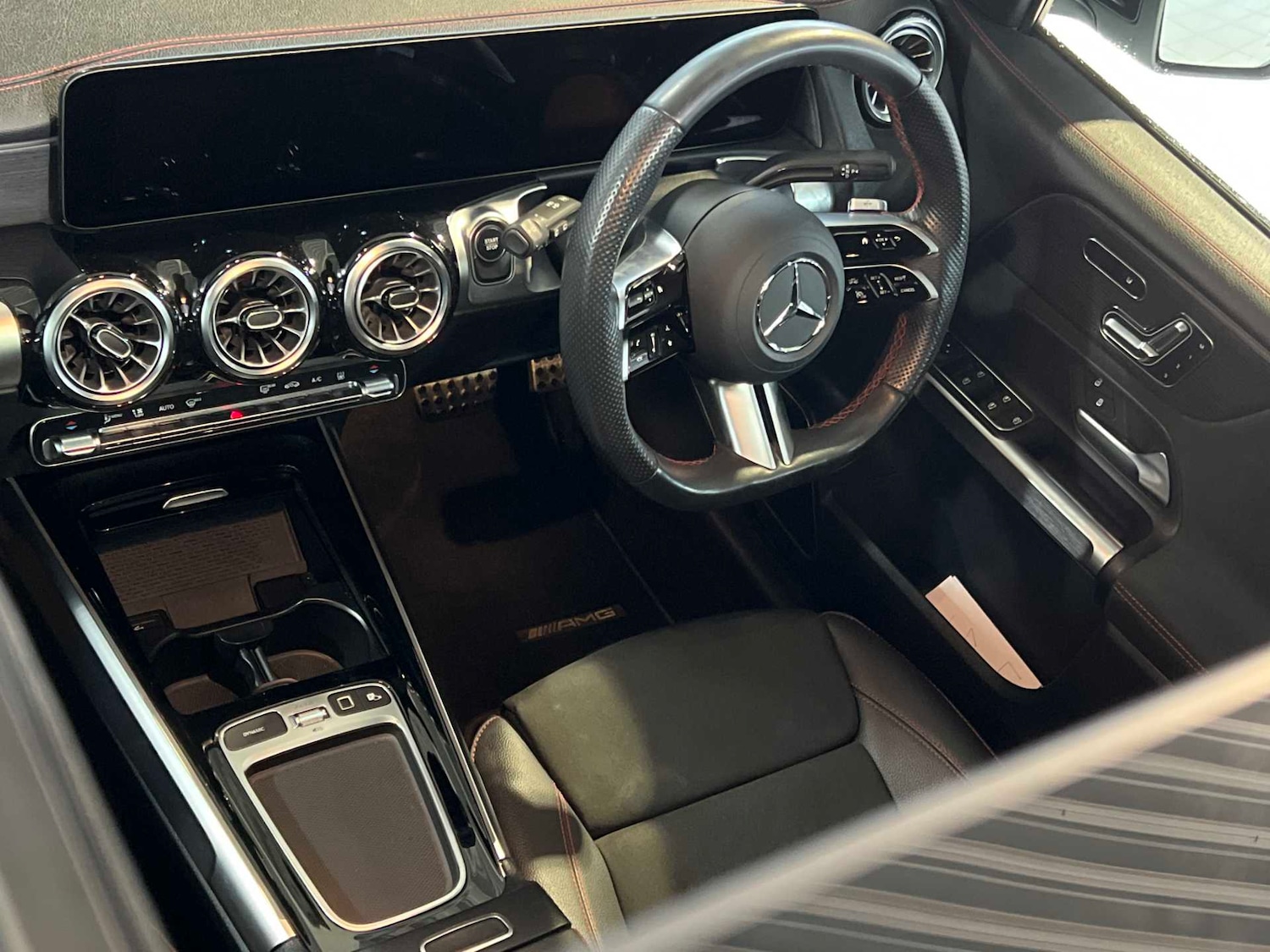 Used Mercedes-Benz EQB for sale - 77239917: Photo 4