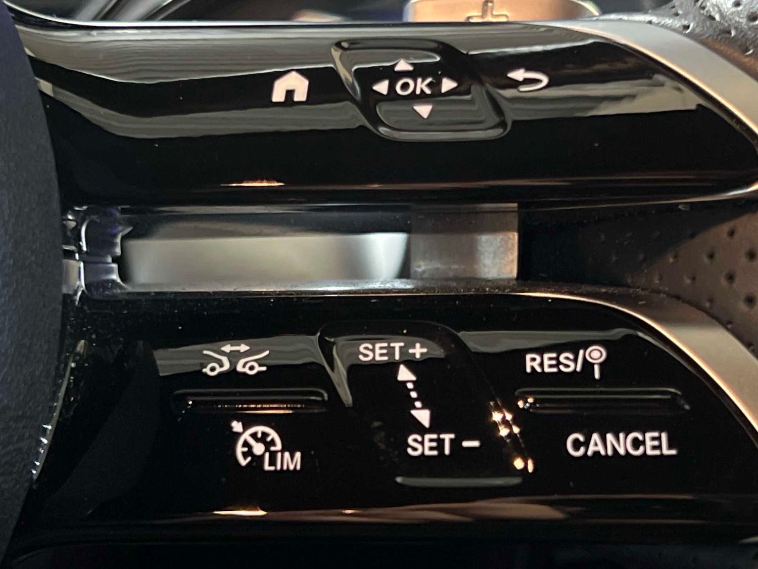 Used Mercedes-Benz GLB 2024 for sale - 76540794: Photo 32