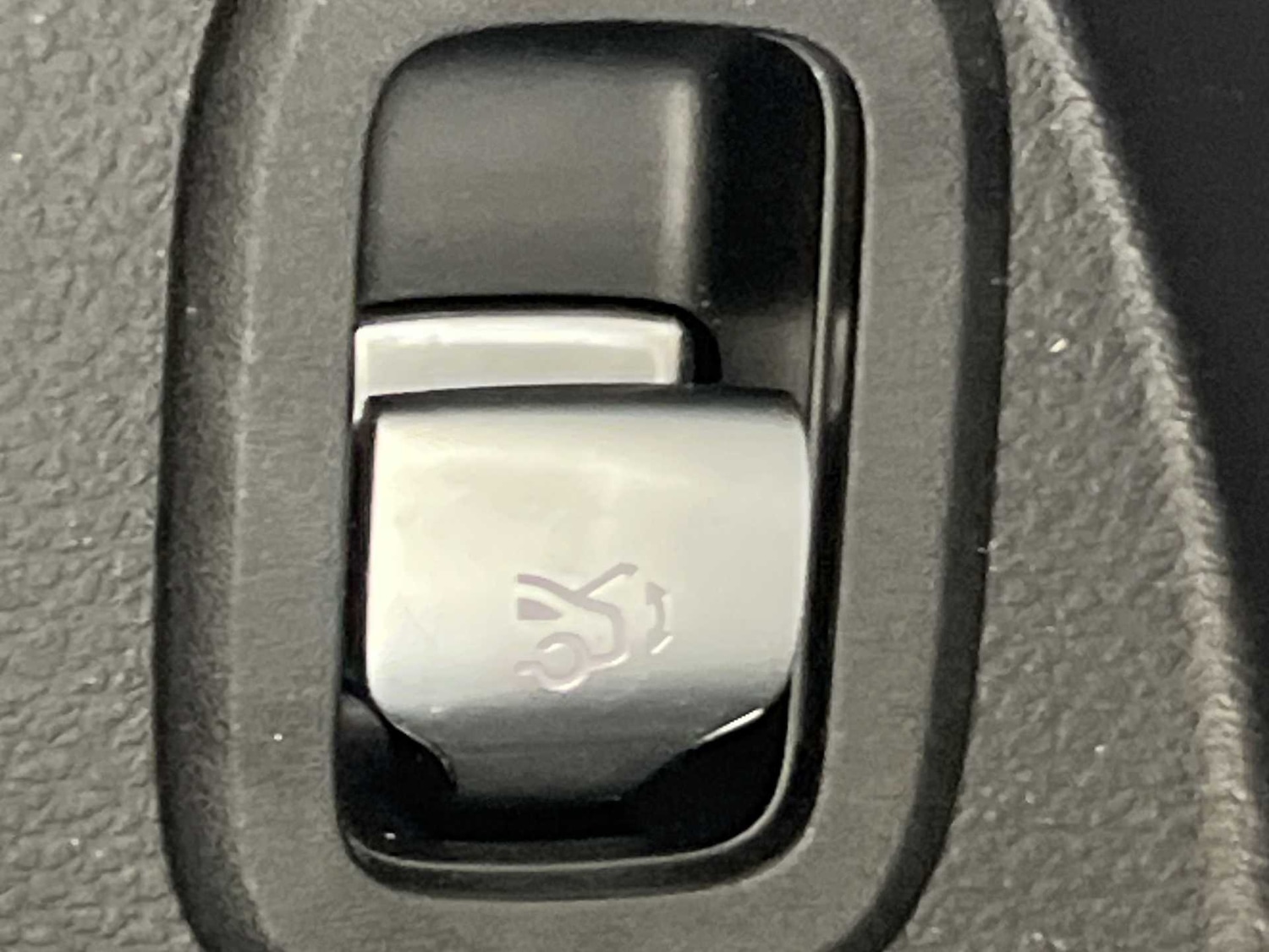 Used Mercedes-Benz GLC 2023 for sale - 75785151: Photo 35