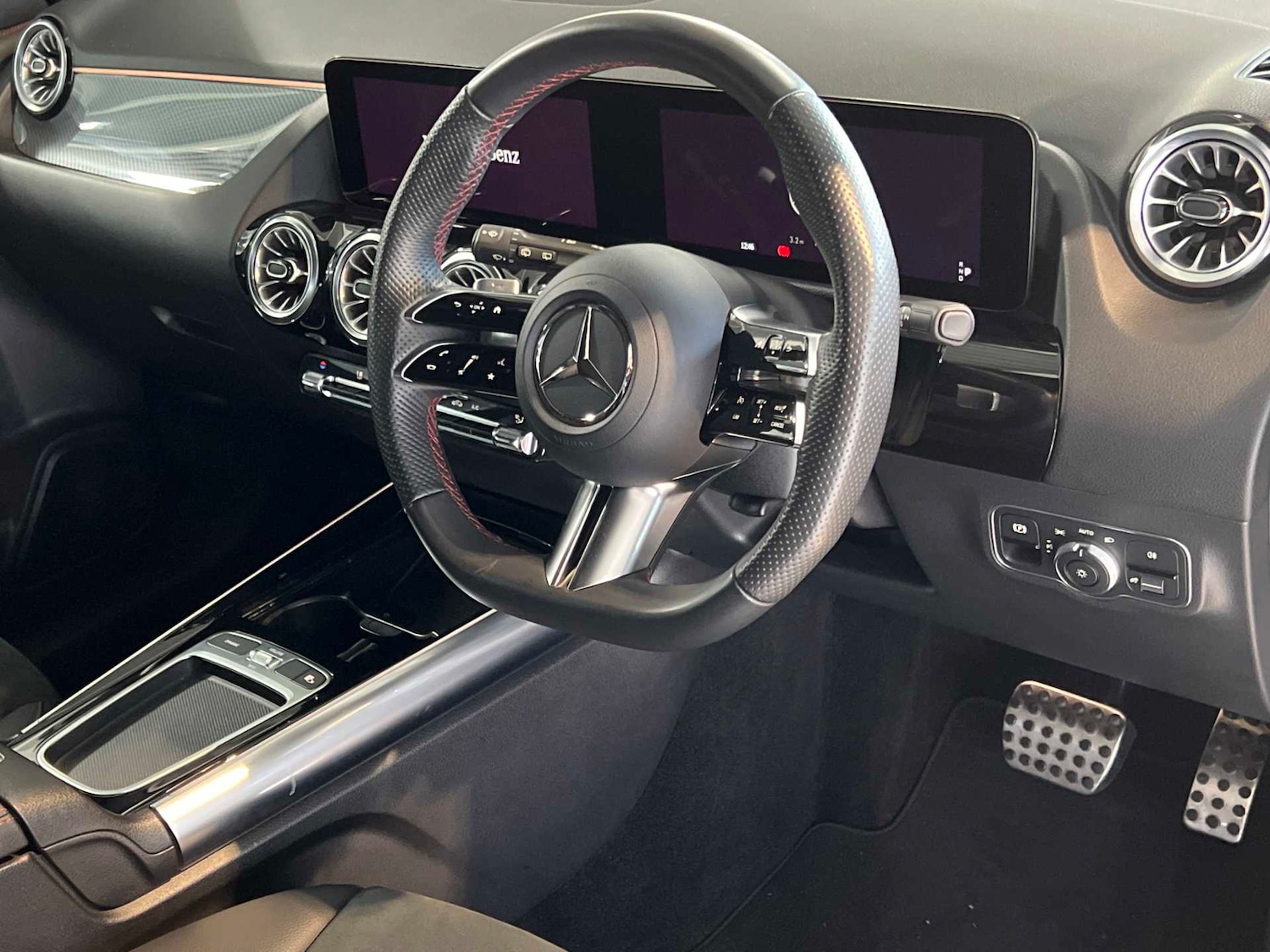 Used Mercedes-Benz GLA 2024 for sale - 76636834: Photo 15