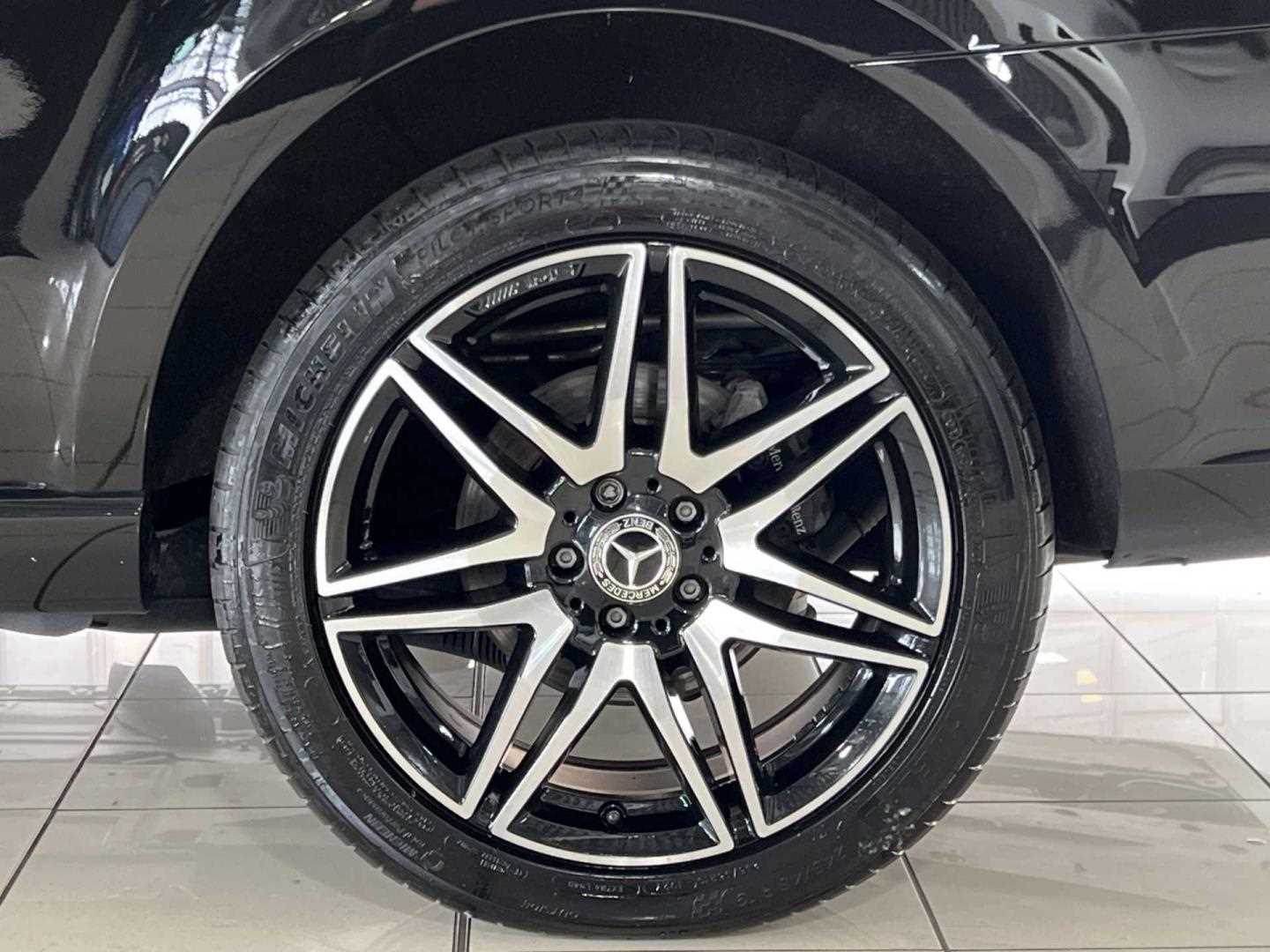 Used Mercedes-Benz V-Class 2023 for sale - 76034869: Photo 12