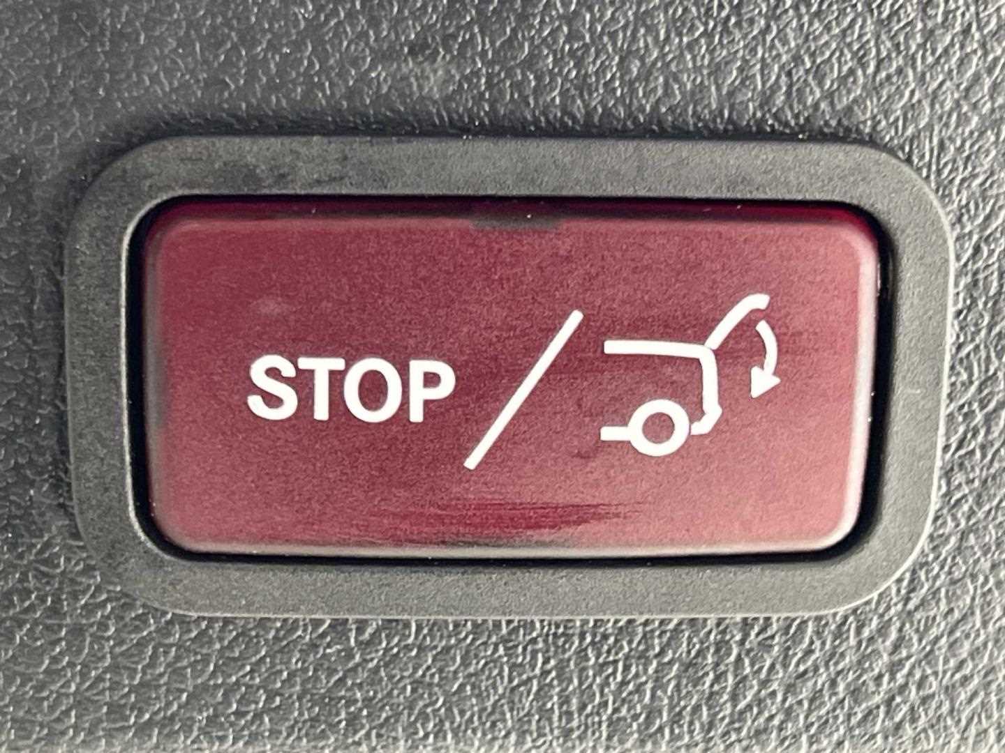 Used Mercedes-Benz V-Class 2023 for sale - 76034869: Photo 14