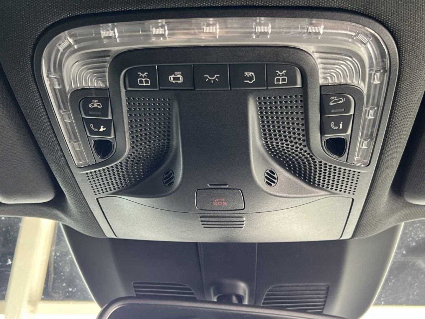 Used Mercedes-Benz V-Class 2023 for sale - 76034869: Photo 27