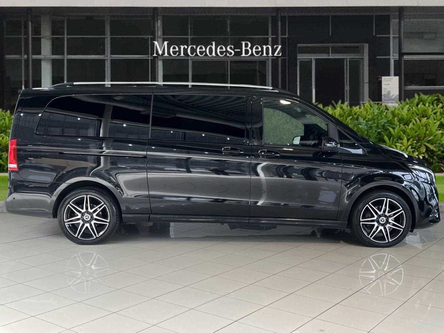 Used Mercedes-Benz V-Class 2023 for sale - 76034869: Photo 5