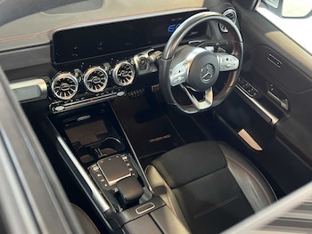 Used Mercedes-Benz EQB 2022 for sale - 76045165: Photo