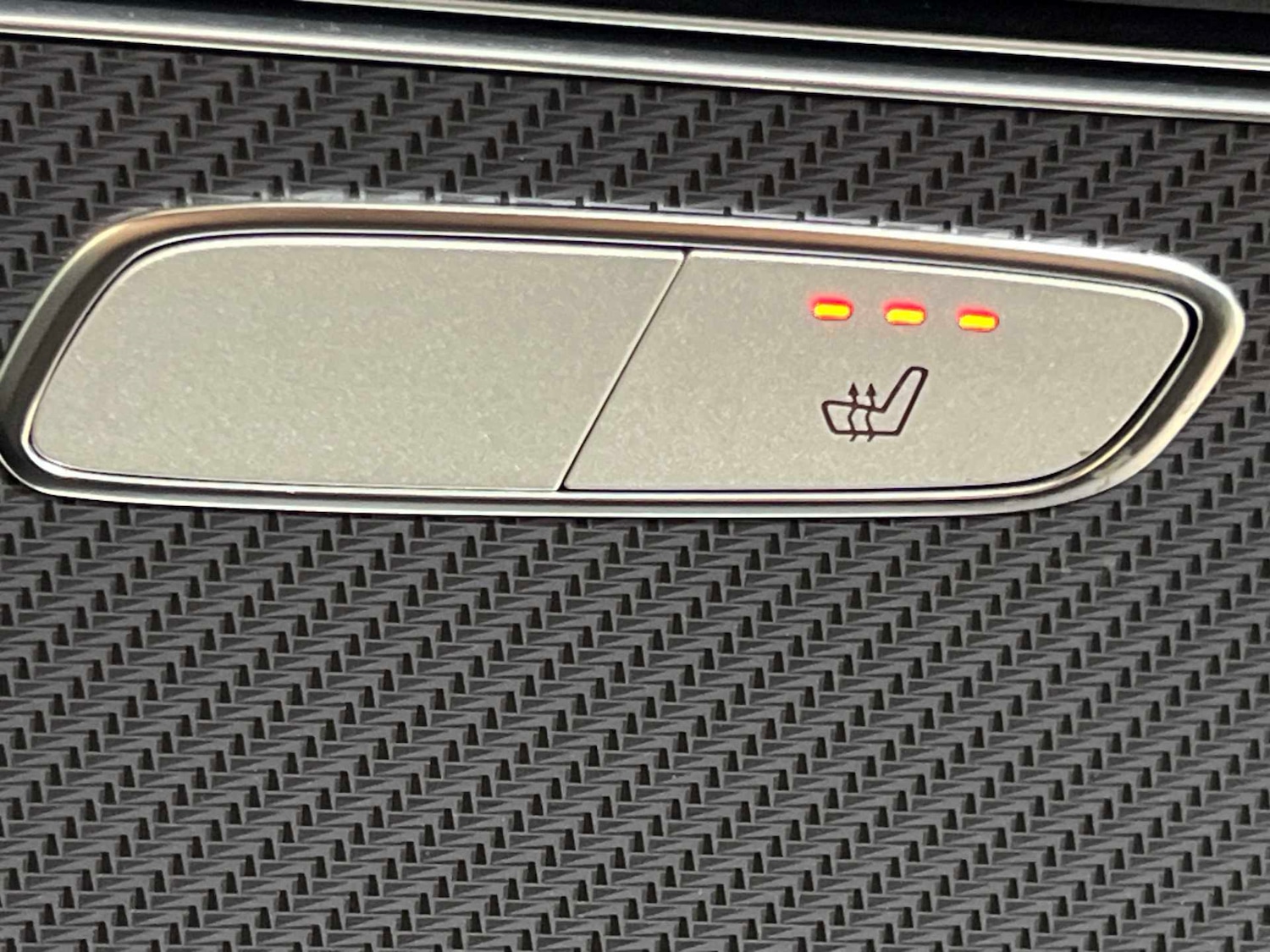 Used Mercedes-Benz EQC 2023 for sale - 77232993: Photo 25