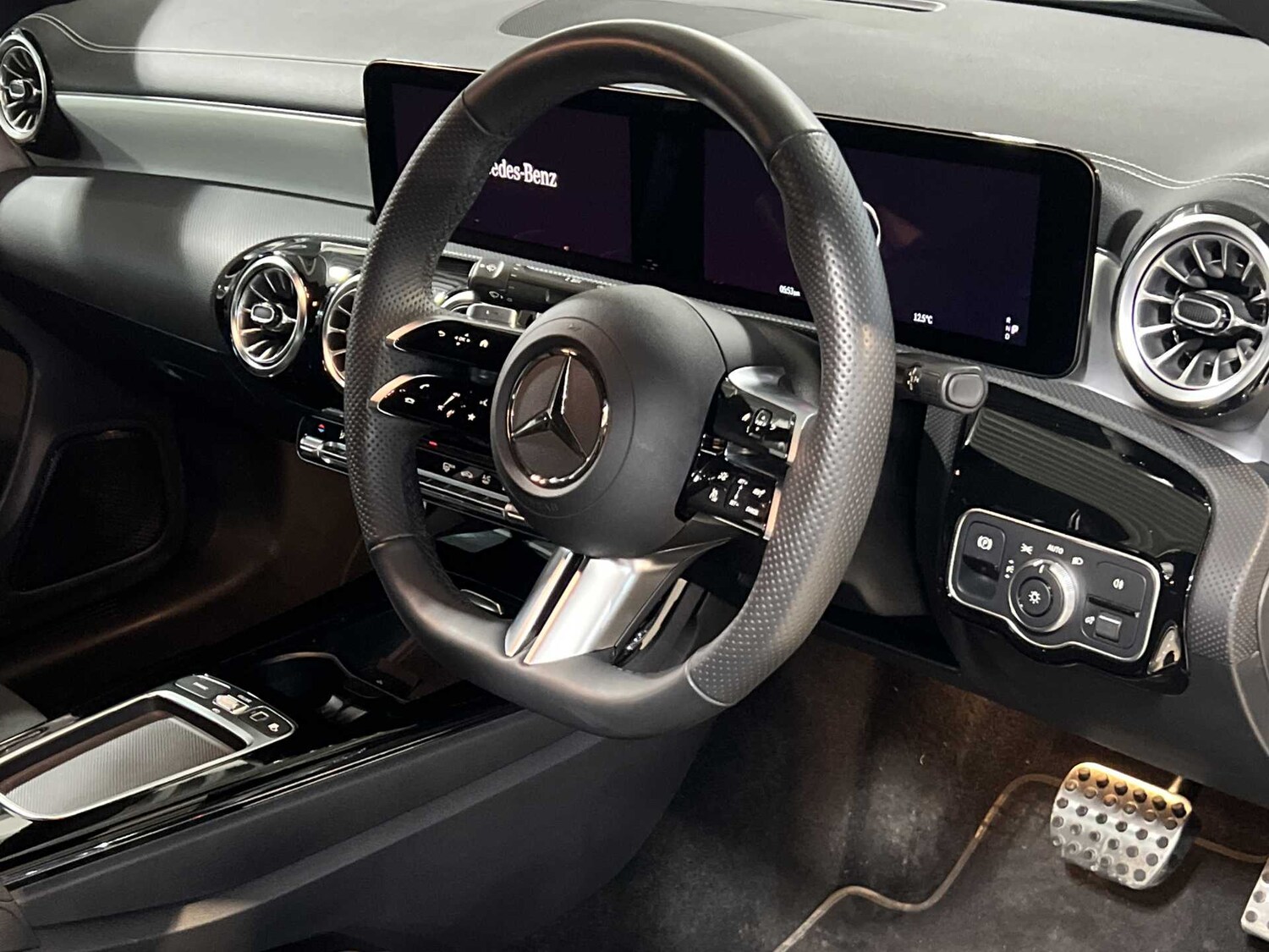 Used Mercedes-Benz CLA for sale - 77885844: Photo 13