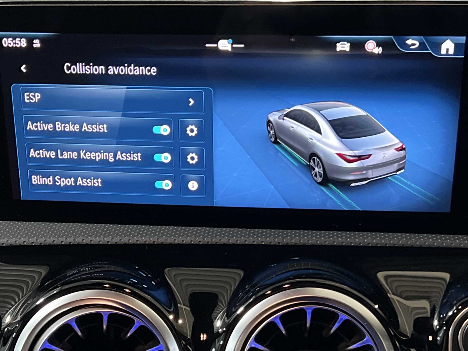 Used Mercedes-Benz CLA for sale - 77885844: Photo 32