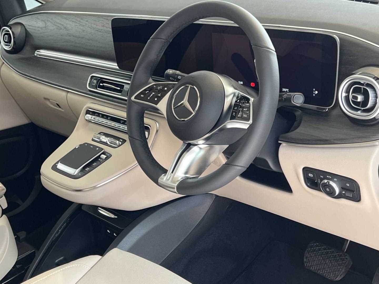 Used Mercedes-Benz V-Class 2025 for sale - 77886034: Photo 15