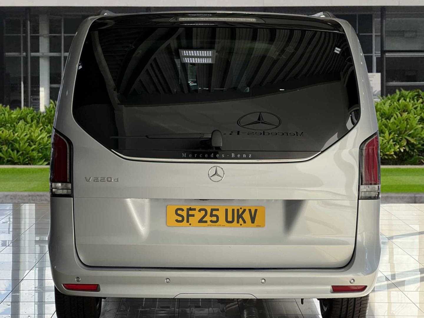 Used Mercedes-Benz V-Class 2025 for sale - 77886034: Photo 7