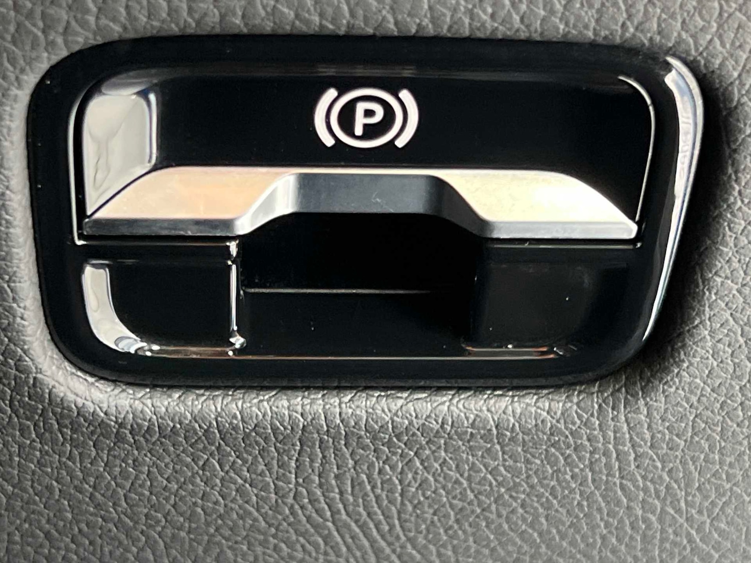 Used Mercedes-Benz GLC 2024 for sale - 76636698: Photo 22