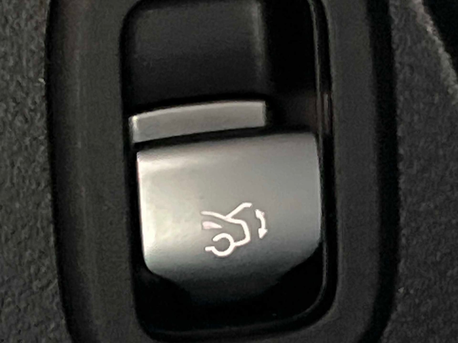 Used Mercedes-Benz GLC 2024 for sale - 76636698: Photo 35