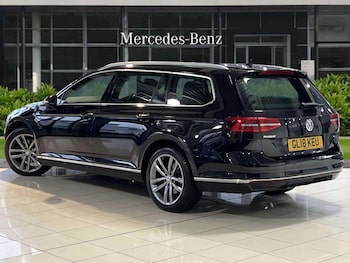 Used Volkswagen Passat 2018 for sale - 76460690: Photo