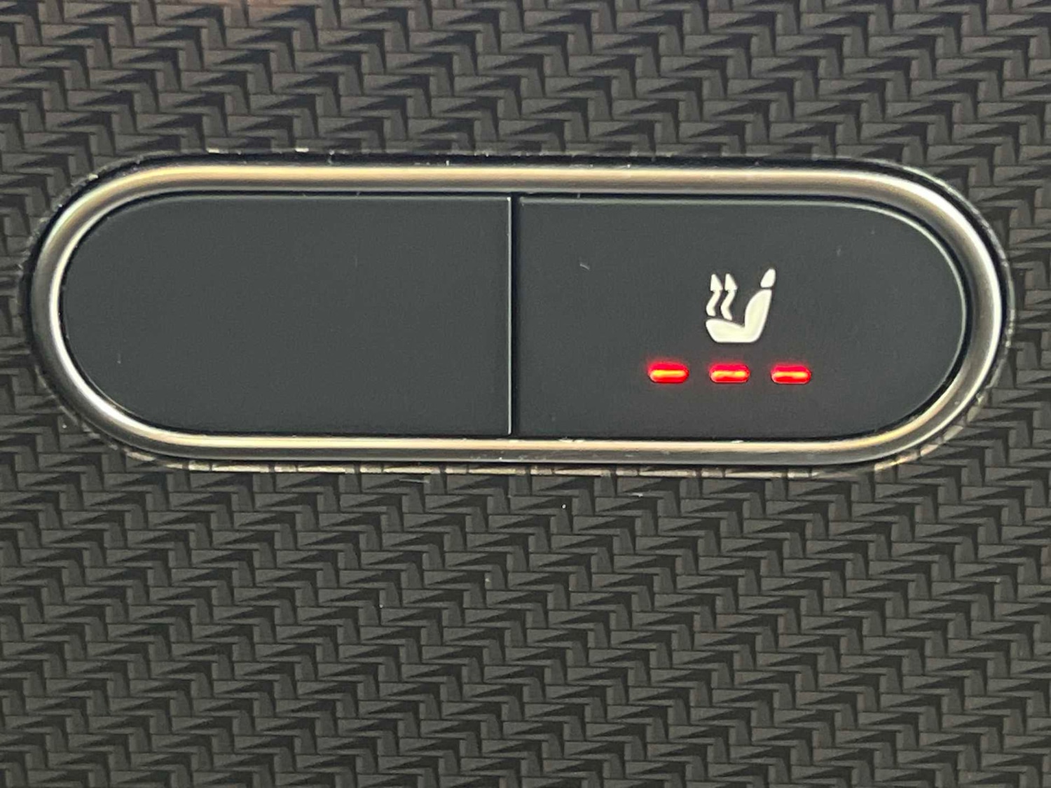 Used Mercedes-Benz GLB 2024 for sale - 76938231: Photo 25