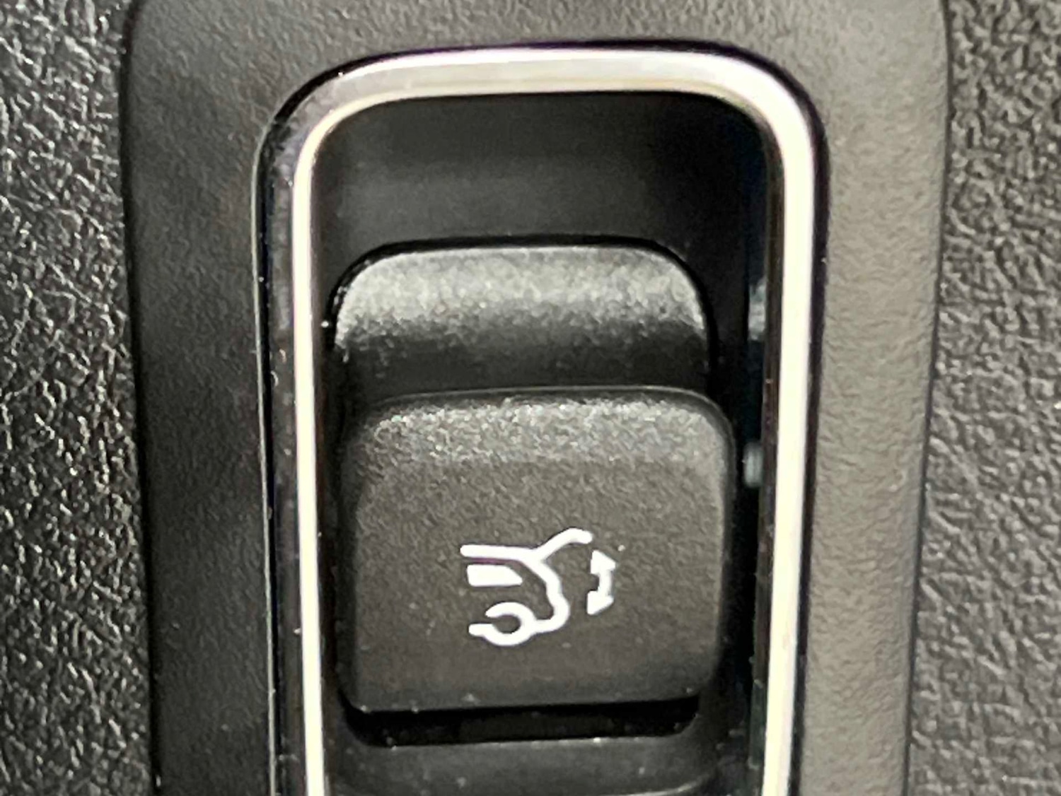 Used Mercedes-Benz GLB 2024 for sale - 76938231: Photo 35