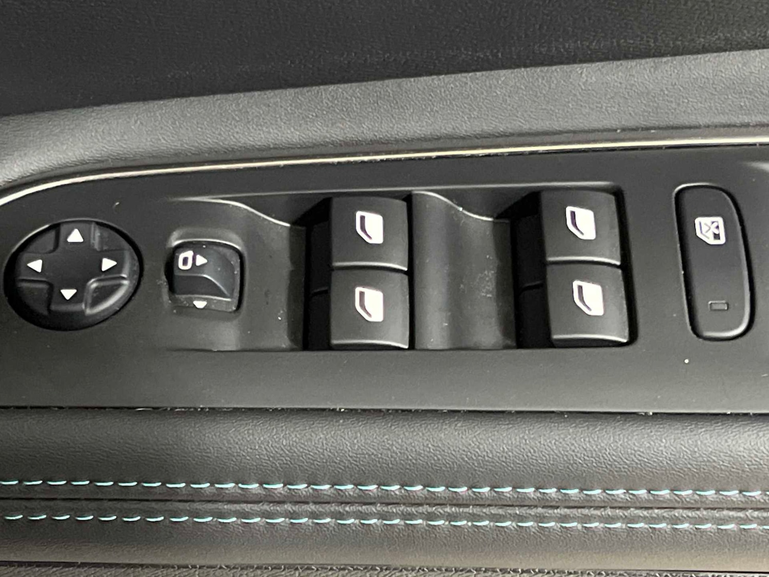 Used Peugeot 3008 2022 for sale - 76774233: Photo 34