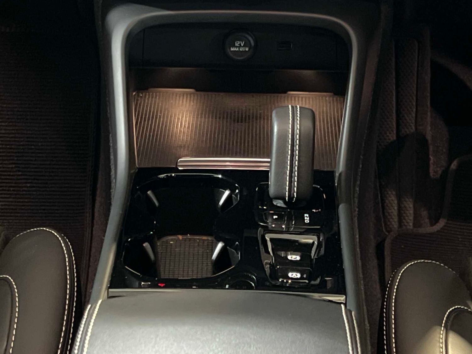 Used Volvo XC40 2022 for sale - 76553083: Photo 18