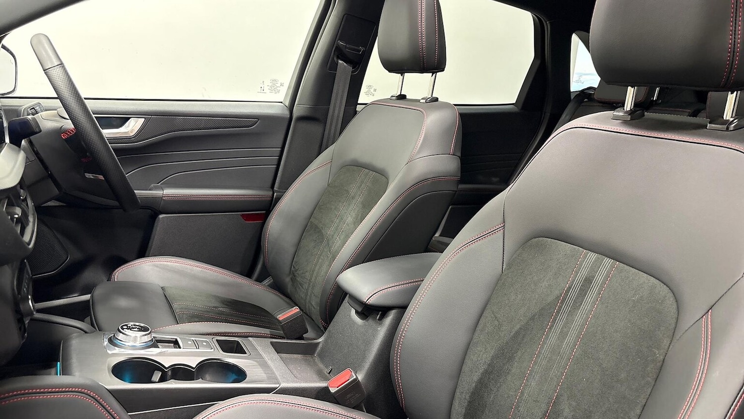 Used Ford Kuga 2025 for sale - 76931592: Photo 23