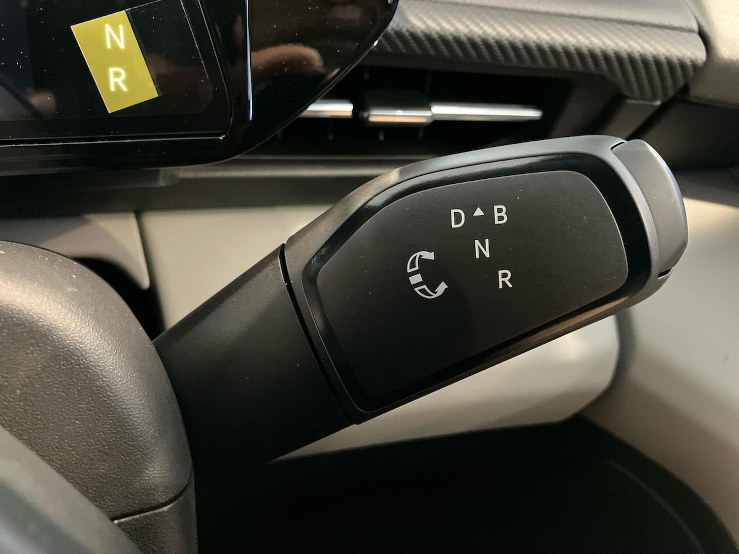 Used Ford Explorer 2024 for sale - 75437522: Photo 29