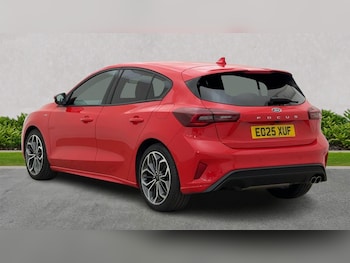 Used Ford Focus 2025 for sale - 76206063: Photo 2