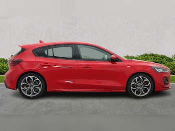 Used Ford Focus 2025 for sale - 76206063: Photo 3