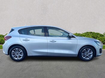 Used Ford Focus 2023 for sale - 75956902: Photo