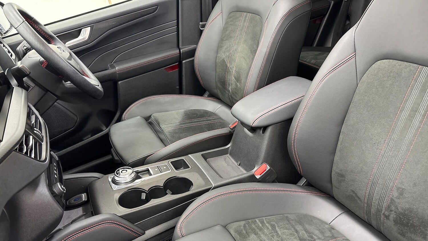 Used Ford Kuga 2025 for sale - 76628064: Photo 23