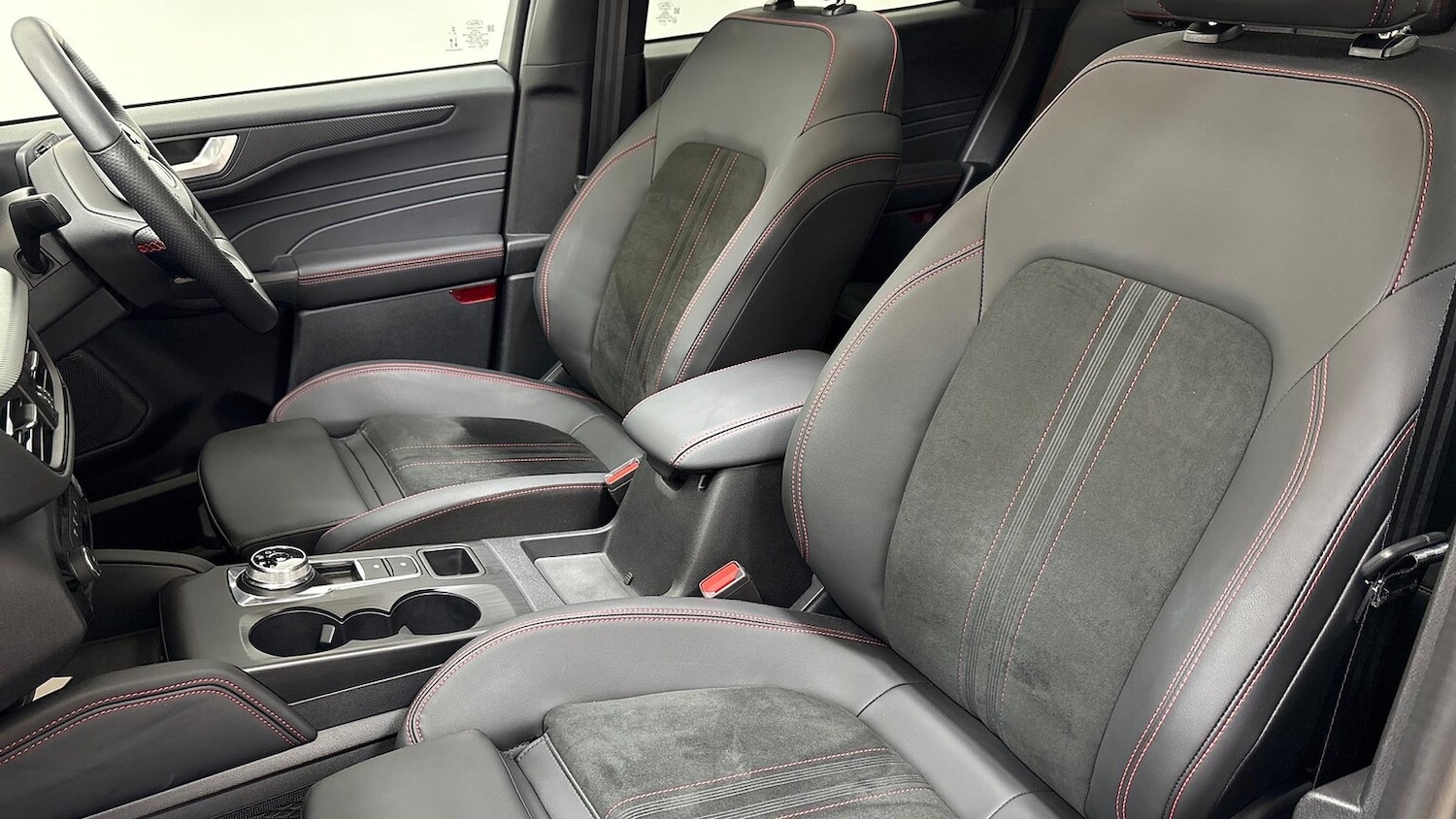 Used Ford Kuga 2025 for sale - 76974493: Photo 23