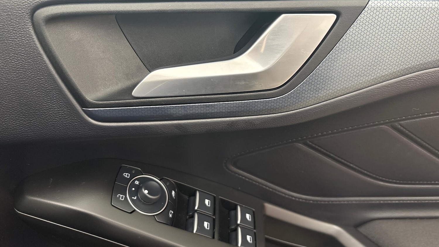 Used Ford Focus 2025 for sale - 78078172: Photo 26